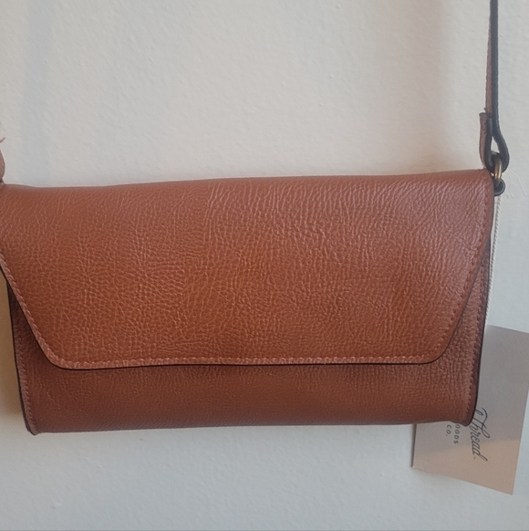 Universal Thread Brown Leather Accessory - Picture 2 of 9